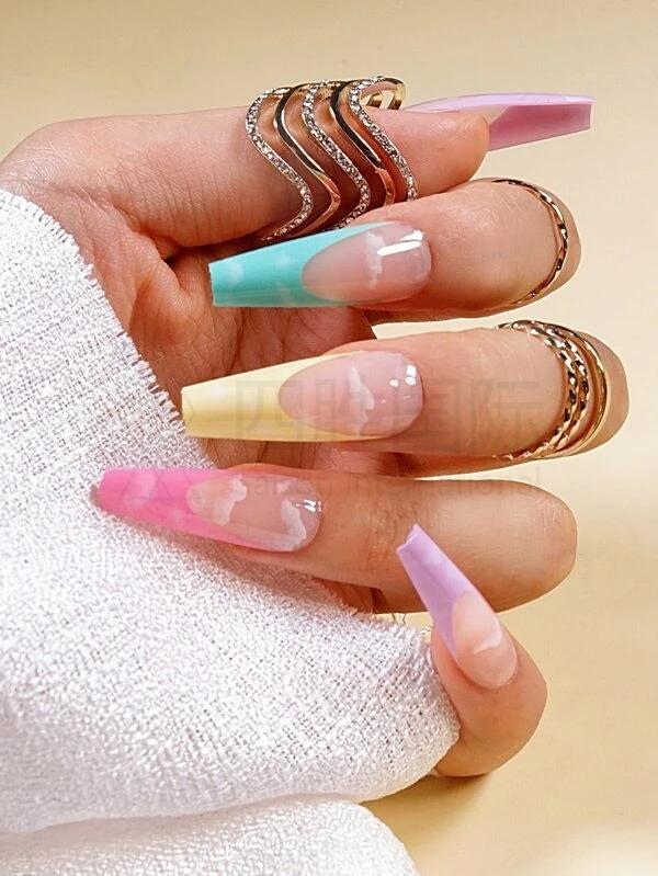 24pcs Cloud Pattern Fake Nail Set