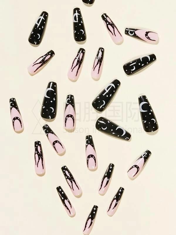 24pcs Fire Pattern Fake Nail Set