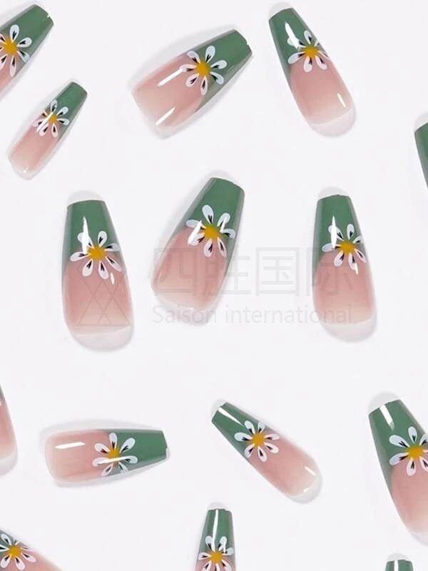 24pcs Floral Pattern Fake Nail Set