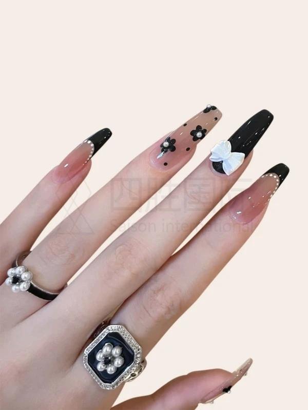 24pcs Flower Pattern Fake Nail Set