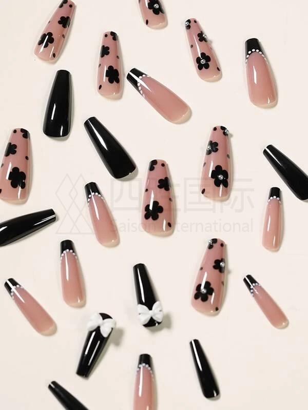 24pcs Flower Pattern Fake Nail Set