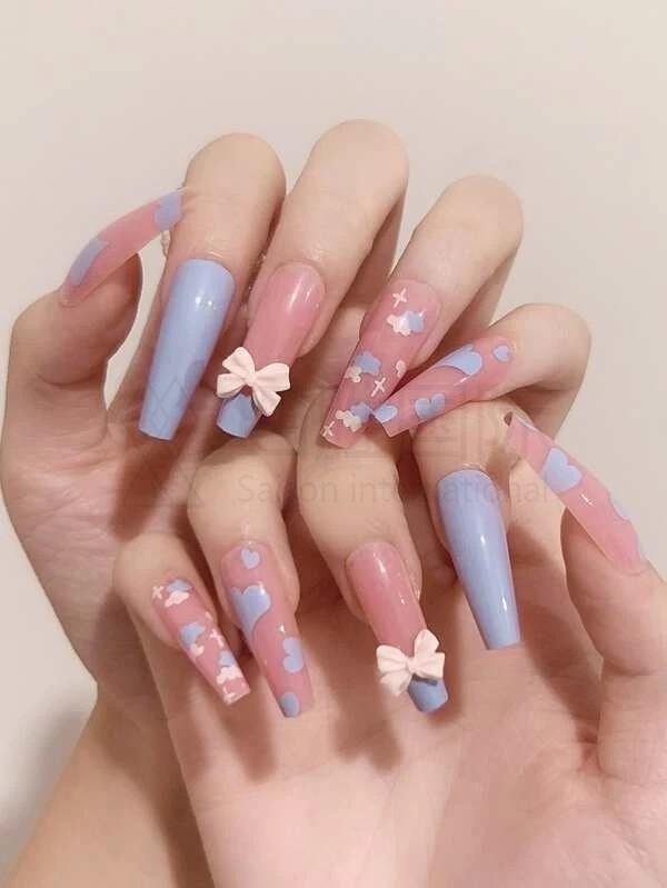 24pcs Heart Pattern Fake Nail Set