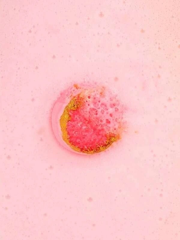 Cherry Blossom-Scented Rose Quartz Geode Bath Bomb