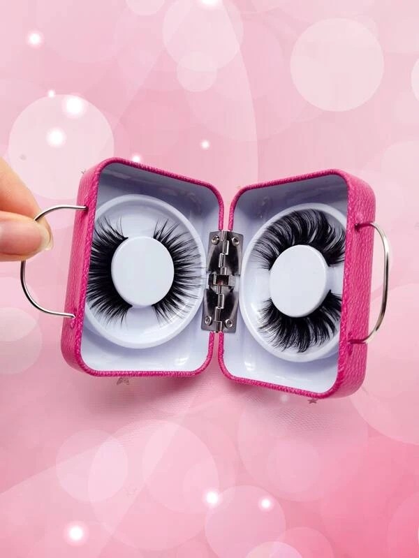 Fake Eyelashes With Storage Box