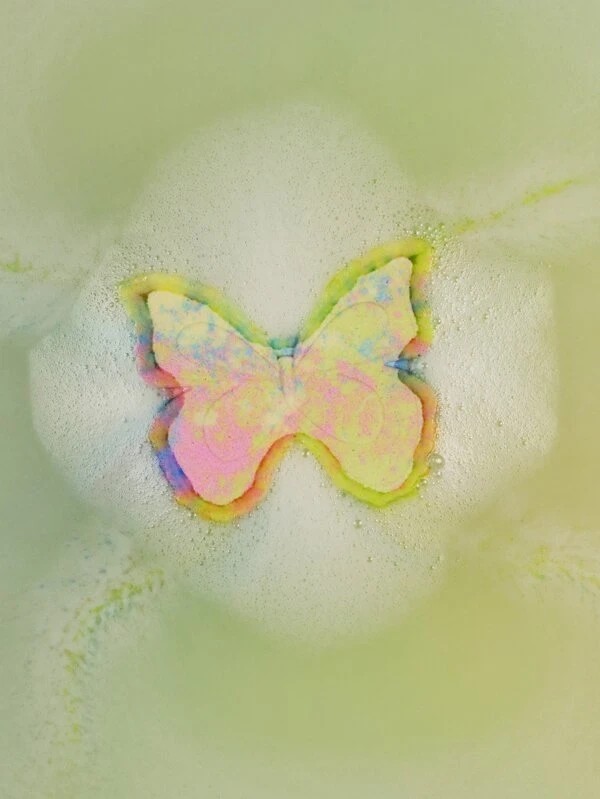 Lily-Scented Butterfly Bath Bomb