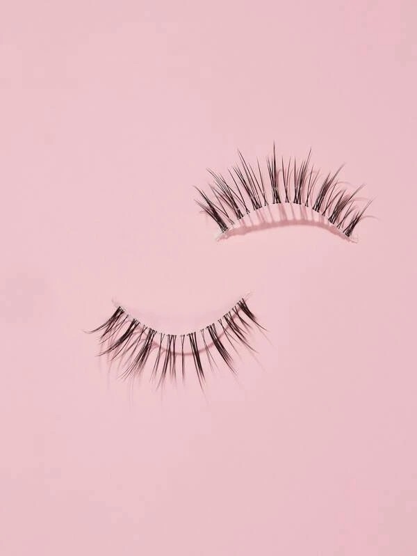 Simulated three-dimensional fibrous false eyelashes