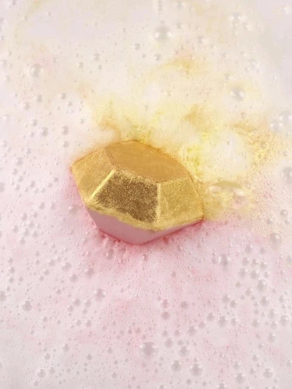 Strawberry Scented Glitter Diamond Shaped Bath Bomb